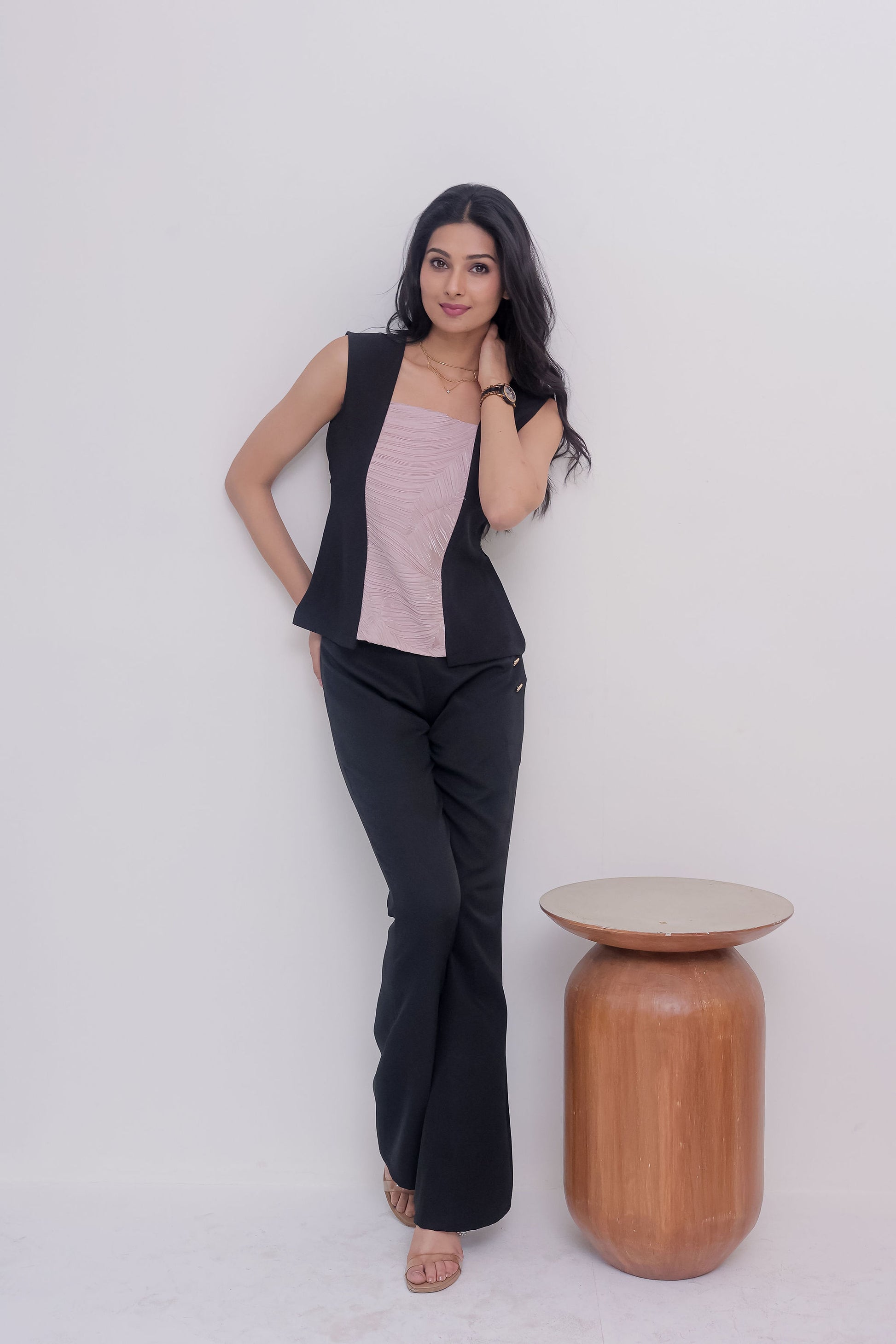 Black and peach crumbled fabric  sleeveless top - esseneur.